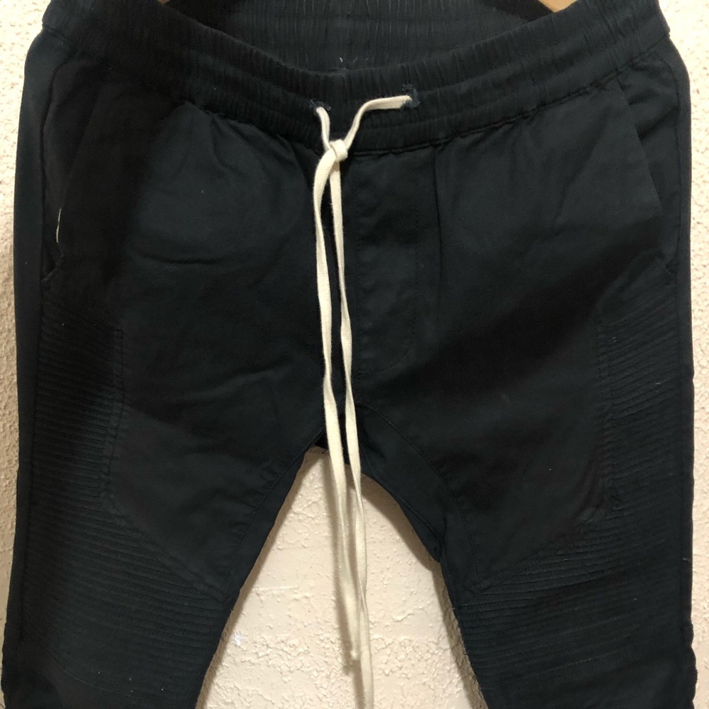 Black Pacsun drop crotch moto skinny jeans